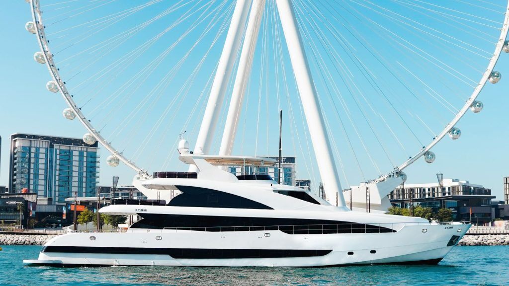 Superyacht Morning Shared Tour For 1